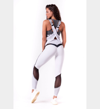 Nebbia-Avitazen-605-V-butt-leggings