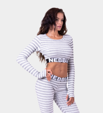 Nebbia-Avitazen-660-Boho-Style-3D-pattern-crop-top
